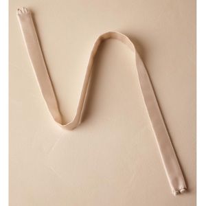 Brand new! Bridal fitted belt color sand. Size M.